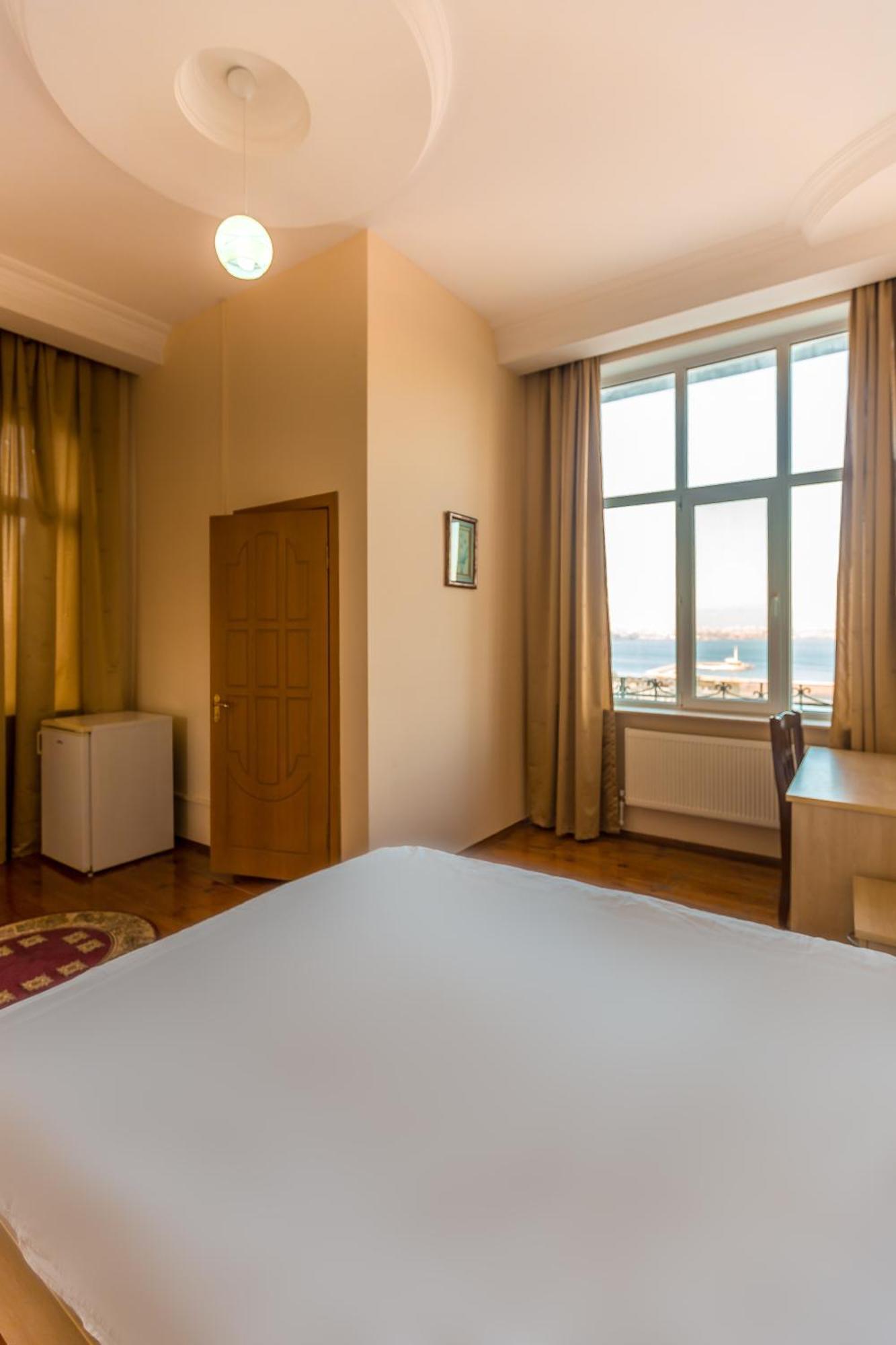 Red Roof Seaview Hotel Baku Eksteriør billede